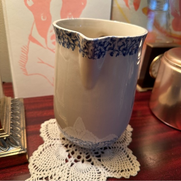 Tienshan Folk Craft Cream & Blue Sponge Paint Pitcher - Heart & Cow - 64 Oz - Picture 3 of 8